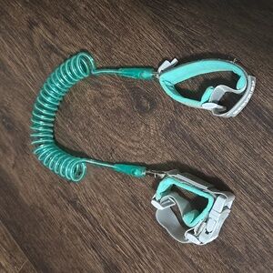 Elopement Preventor Bracelet Wristband Mom to Toddler Baby Child